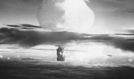 美媒爆料核弹视频播放,揭秘神秘武器真实面貌