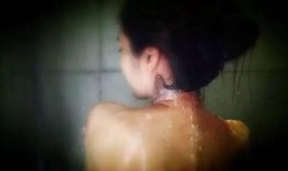 偷窥少女在线观看,窥探青春禁忌的私密世界